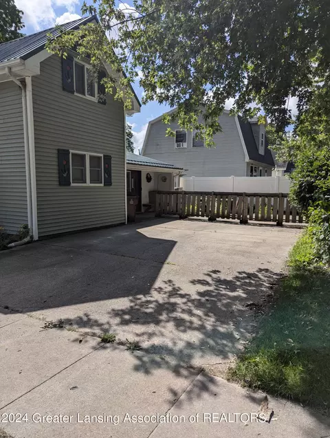 700 Maple St, Grand Ledge, MI 48837 photo 26