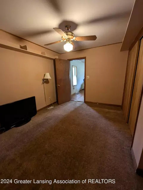 700 Maple St, Grand Ledge, MI 48837 photo 17