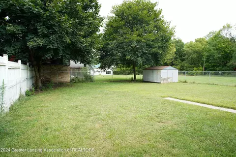 Exterior - 240 W Isham St, Lyons, MI 48851 photo 1 of 2