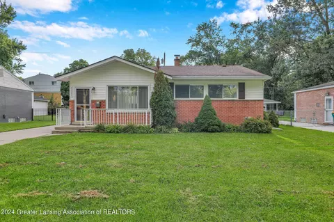 22695 Power Rd, Farmington, MI 48336