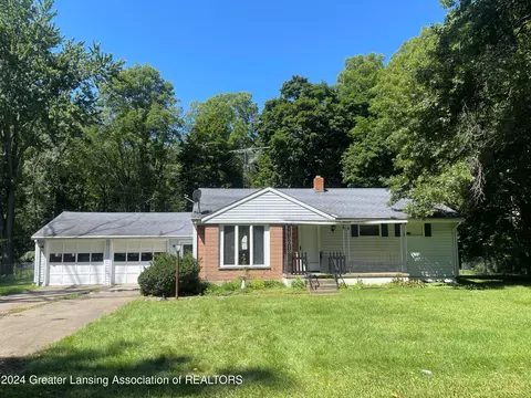 13013 Maple St, Albion, MI 49224