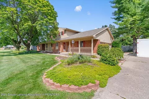 508 Nuggett Dr, Lansing, MI 48917