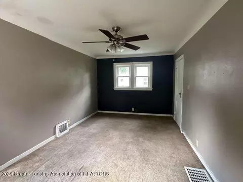 Living - 808 Foote St, Jackson, MI 49202 photo 4 of 4