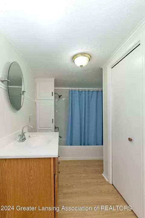 Bath - 400 E Sturgis St, Saint Johns, MI 48879 photo 1 of 1
