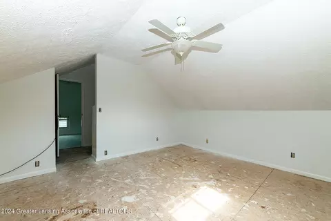 Bedroom - 400 E Sturgis St, Saint Johns, MI 48879 photo 5 of 6