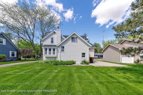 Exterior - 400 E Sturgis St, Saint Johns, MI 48879 photo 3 of 3