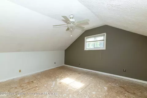 Bedroom - 400 E Sturgis St, Saint Johns, MI 48879 photo 4 of 6