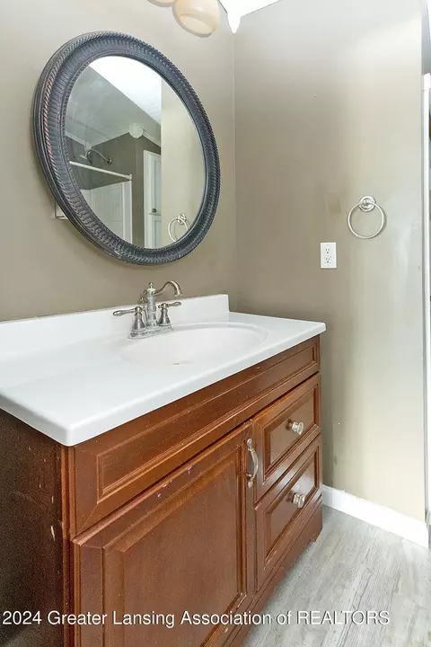 Bath - 312 E Harris St, Charlotte, MI 48813 photo 1 of 3