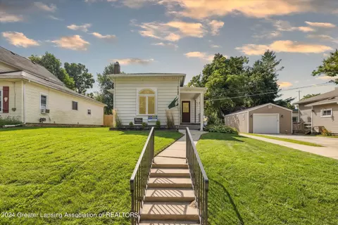 310 Spring St, Grand Ledge, MI 48837