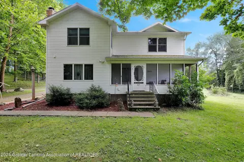 6571 Valley Hwy, Vermontville, MI 49096