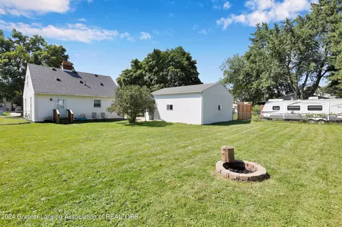 Exterior - 721 E Harris St, Lansing, MI 48906 photo 3 of 3