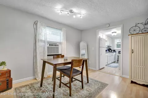 Dining - 731 Hunter Blvd, Lansing, MI 48910 photo 1 of 1