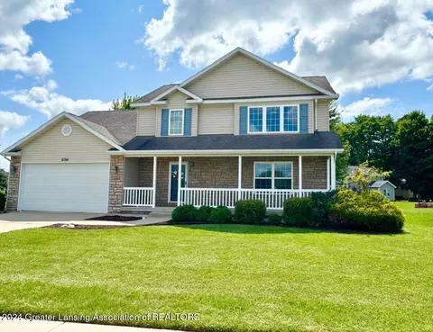 2726 Brigantine Dr, Lansing, MI 48911