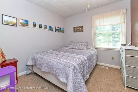 Bedroom - 12327 Spruce Ln, Perry, MI 48872 photo 2 of 3