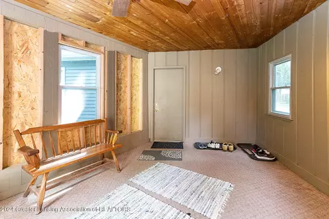 Exterior - 12327 Spruce Ln, Perry, MI 48872 photo 2 of 4