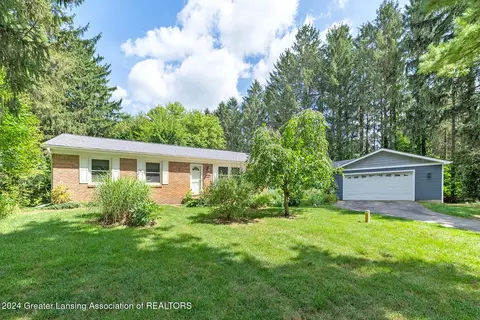 12327 Spruce Ln, Perry, MI 48872