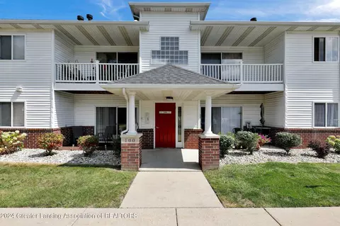101 Carom Cir, Mason, MI 48854