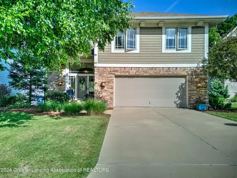 16869 Meadowbrook, Haslett, MI 48840 photo 2