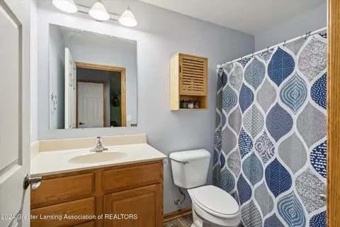 455 S Oak St, Maple Rapids, MI 48853 photo 27