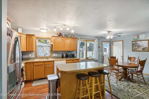 455 S Oak St, Maple Rapids, MI 48853 photo 15