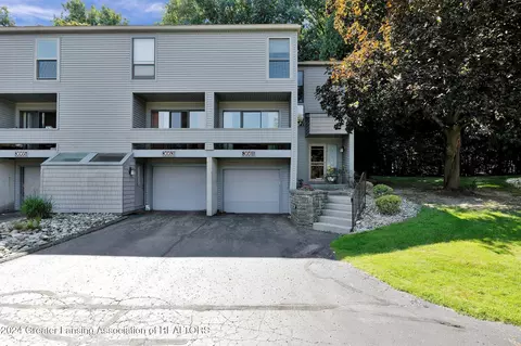 3661 E Meadows Ct, Okemos, MI 48864