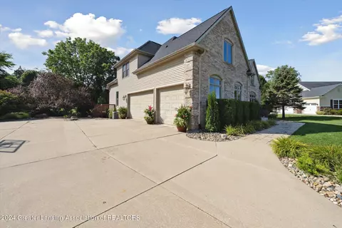 461 Raindrop Ct, Mason, MI 48854 photo 5