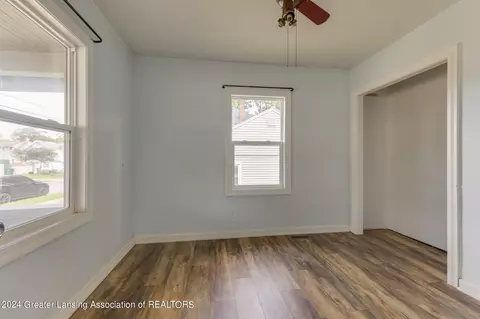 821 Cooper Ave, Lansing, MI 48910 photo 7