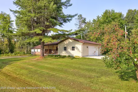 4790 S Wise Rd, Shepherd, MI 48883 photo 4
