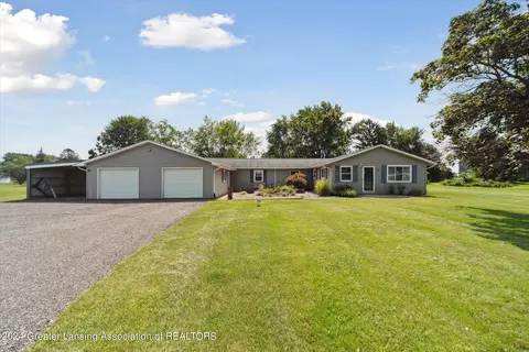 10472 Lansing Rd, Durand, MI 48429