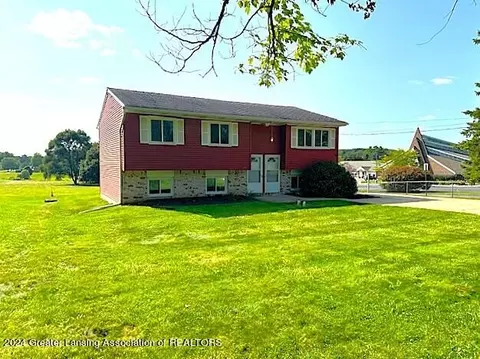 605-607 N Bridge St, Dewitt, MI 48820 photo 2