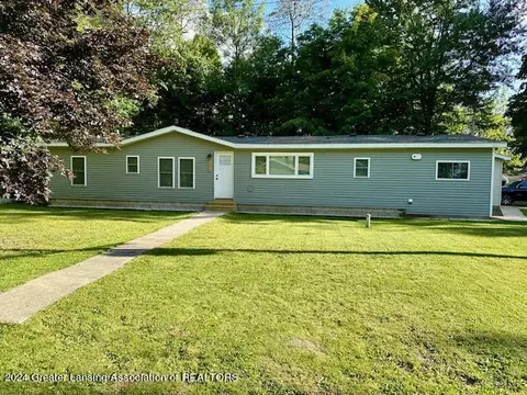 7211 W Missaukee Blvd, Lake City, MI 49651