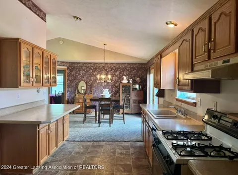 506 N State Rd, Owosso, MI 48867 photo 7