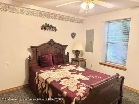 506 N State Rd, Owosso, MI 48867 photo 12