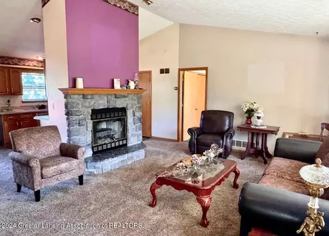 506 N State Rd, Owosso, MI 48867 photo 4
