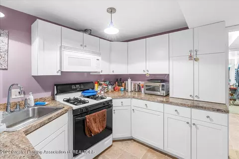 16730 Jerry Rd, Lansing, MI 48906 photo 32
