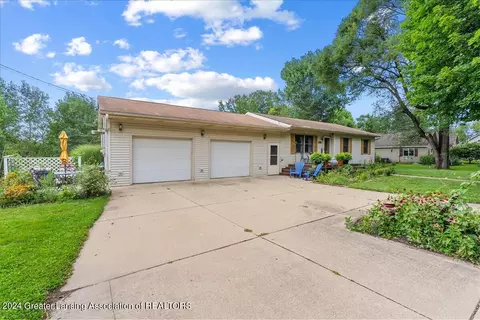 16730 Jerry Rd, Lansing, MI 48906 photo 3
