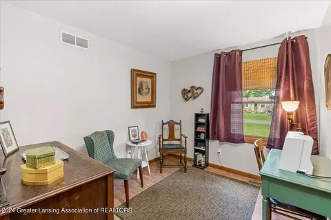 16730 Jerry Rd, Lansing, MI 48906 photo 17