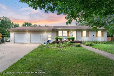 16730 Jerry Rd, Lansing, MI 48906