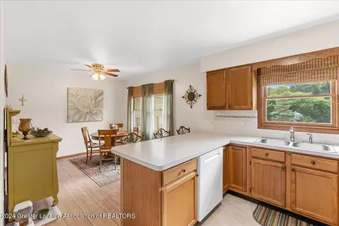 16730 Jerry Rd, Lansing, MI 48906 photo 15