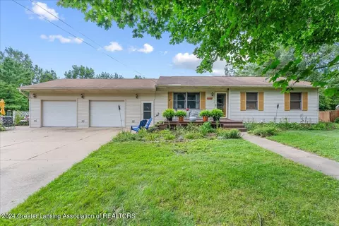 16730 Jerry Rd, Lansing, MI 48906 photo 2