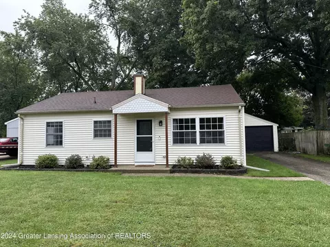 4663 Richard St, Holt, MI 48842