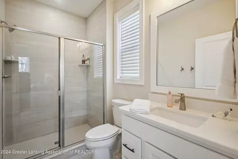 Bath - 4175 Stillbrook Ln, Dewitt, MI 48820 photo 1 of 5