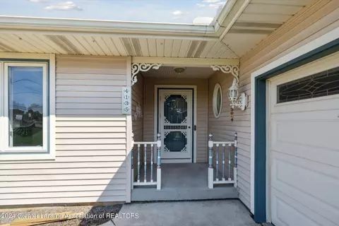 Exterior - 4135 E Clark Rd, Bath, MI 48808 photo 4 of 12