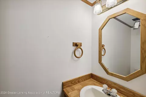 Bath - 4135 E Clark Rd, Bath, MI 48808 photo 6 of 6