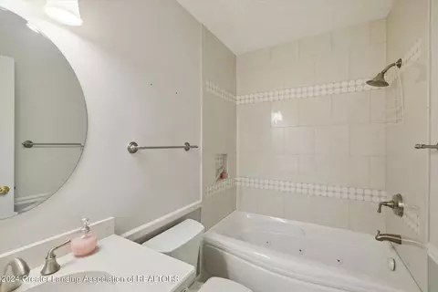 Bath - 4135 E Clark Rd, Bath, MI 48808 photo 4 of 6