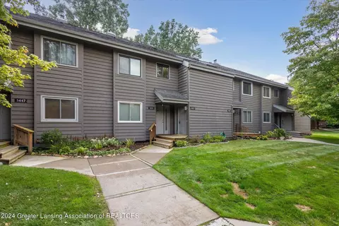 5451 Wild Oak Dr #12, East Lansing, MI 48823