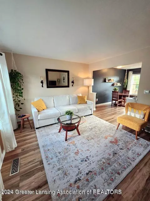 Living - 6342 Beechfield Dr, Lansing, MI 48911 photo 1 of 3