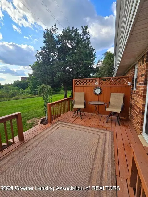 Exterior - 6342 Beechfield Dr, Lansing, MI 48911 photo 3 of 6