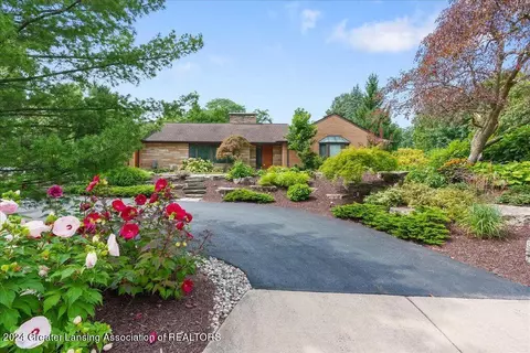 1607 E Hitching Post Rd, East Lansing, MI 48823