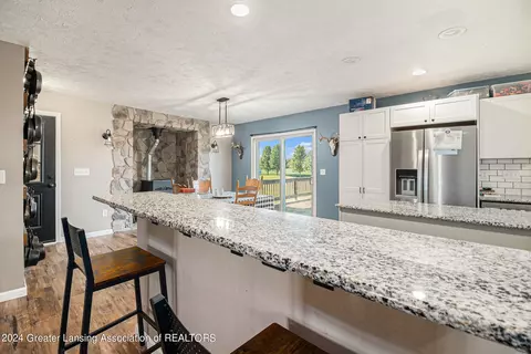 Kitchen - 4113 E Jason Rd, Saint Johns, MI 48879 photo 1 of 4